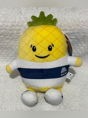 NWT Aldi Produce Crew Remy The Pineapple